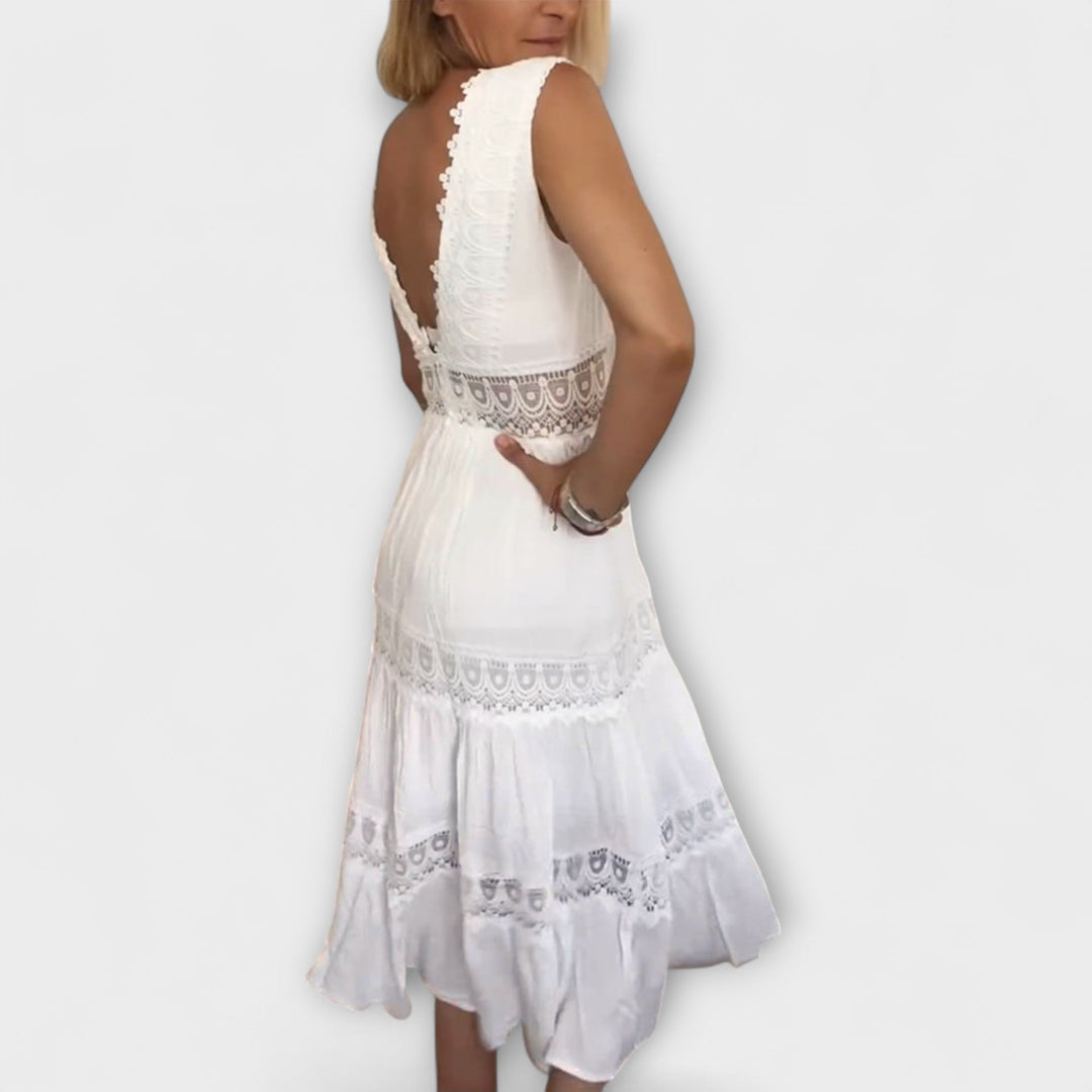 Aurélie - Elegant V-Neck Lace Dress
